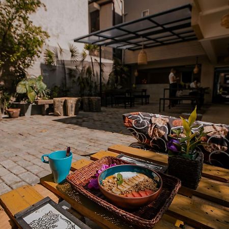 Drop Inn Hostels Коломбо Екстериор снимка