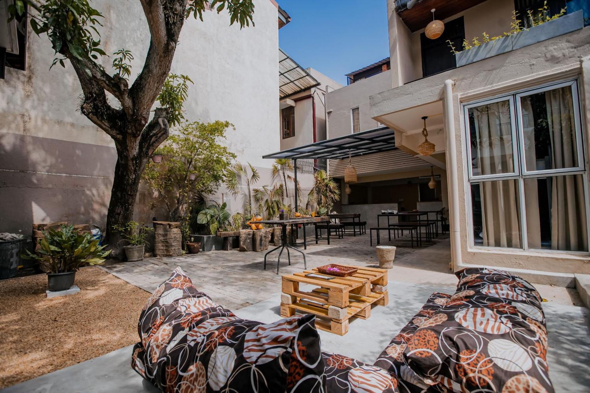 Drop Inn Hostels Коломбо Екстериор снимка