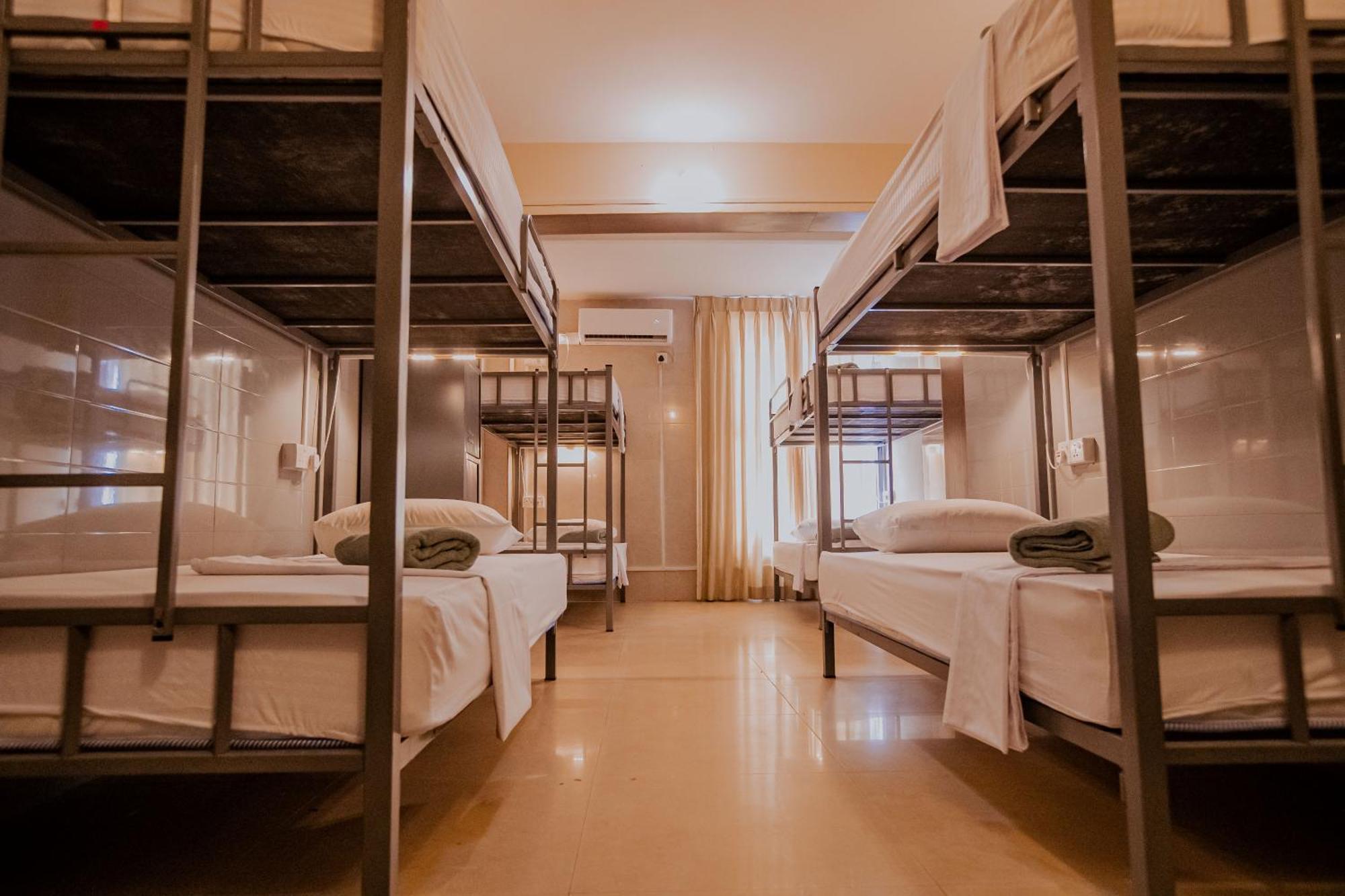 Drop Inn Hostels Коломбо Екстериор снимка