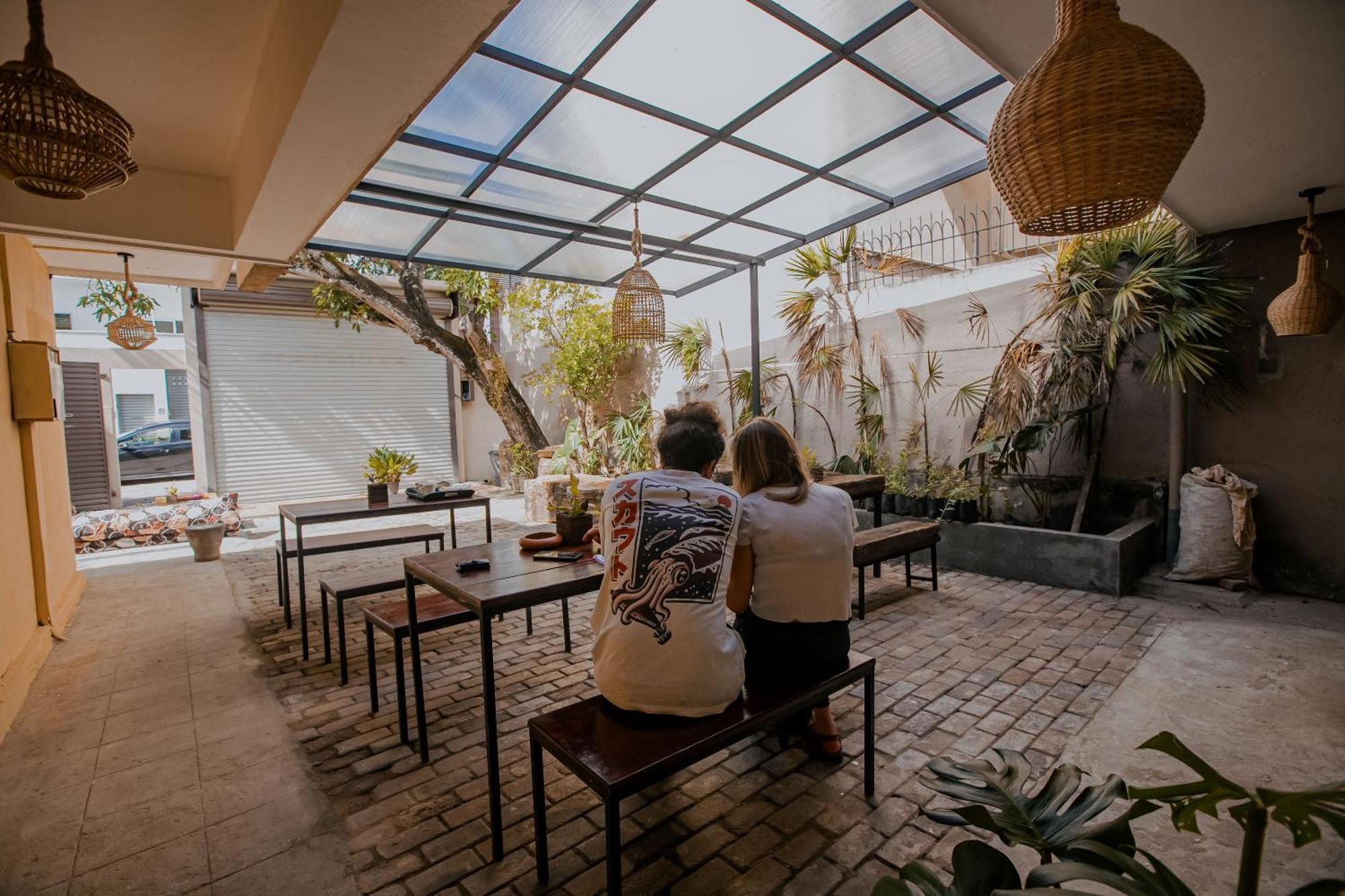 Drop Inn Hostels Коломбо Екстериор снимка