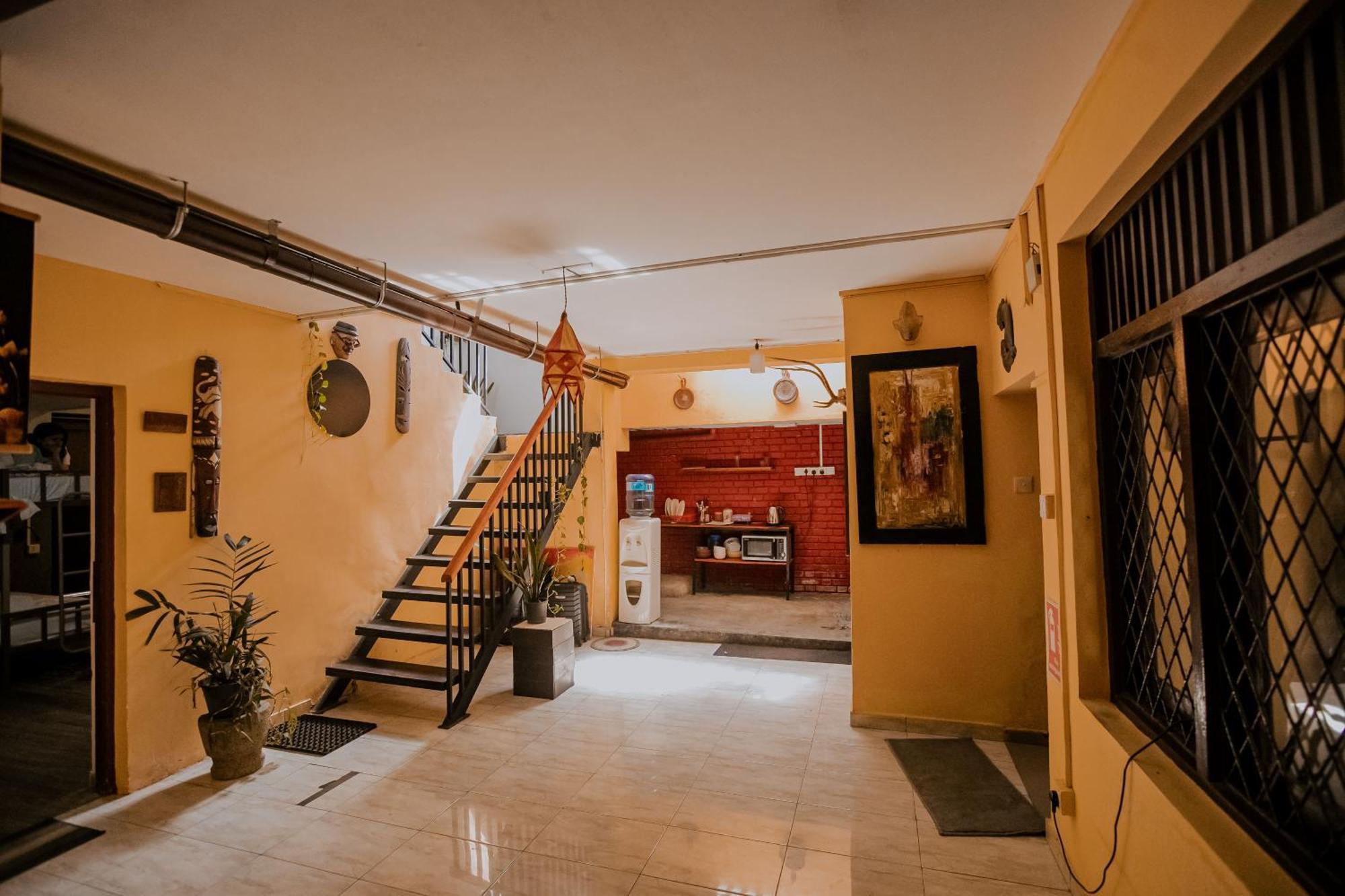 Drop Inn Hostels Коломбо Екстериор снимка