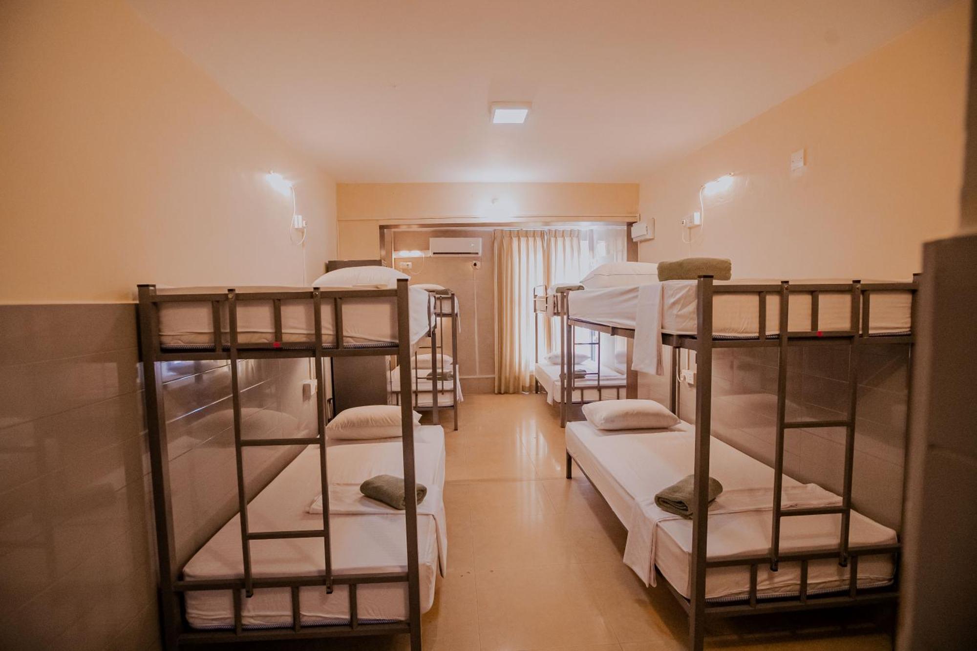 Drop Inn Hostels Коломбо Екстериор снимка