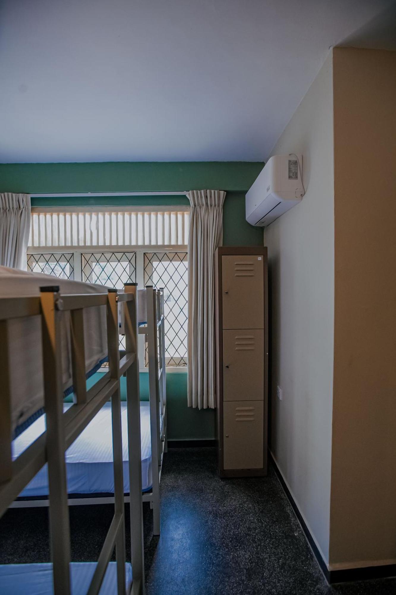Drop Inn Hostels Коломбо Екстериор снимка