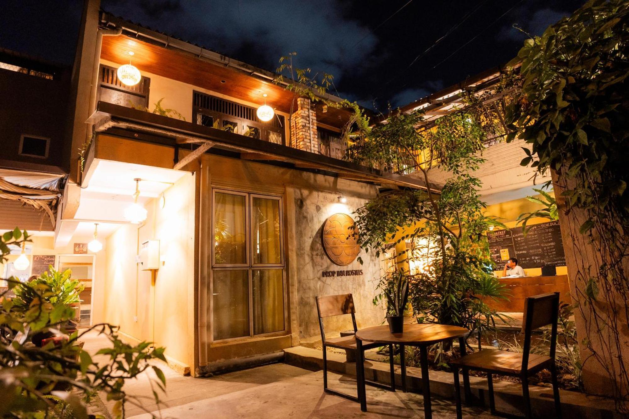 Drop Inn Hostels Коломбо Екстериор снимка
