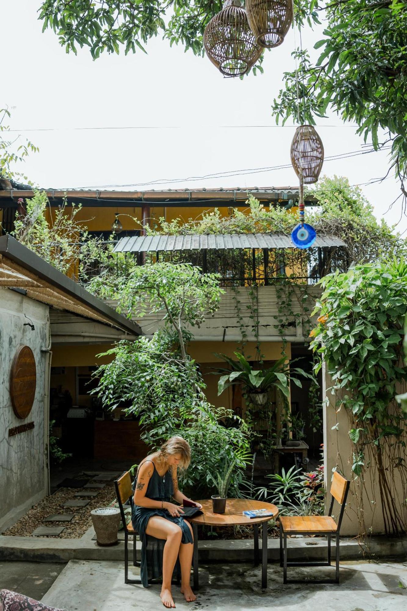 Drop Inn Hostels Коломбо Екстериор снимка